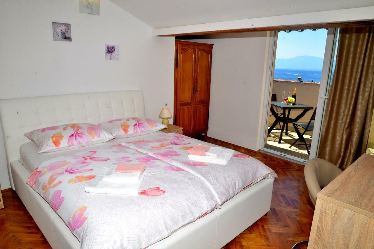 Apartment Rea Malinska